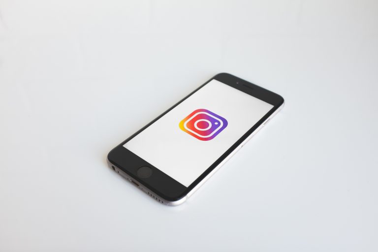 «Por accidente», Instagram cambia su presentación y provoca críticas de los usuarios