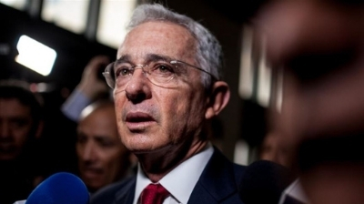 Twitter eliminó trino del expresidente Álvaro Uribe por glorificar la violencia